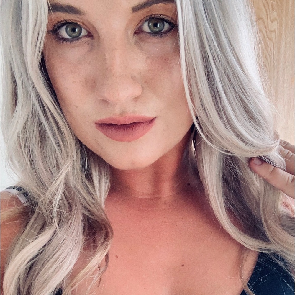 Meet your Posher, Brittany